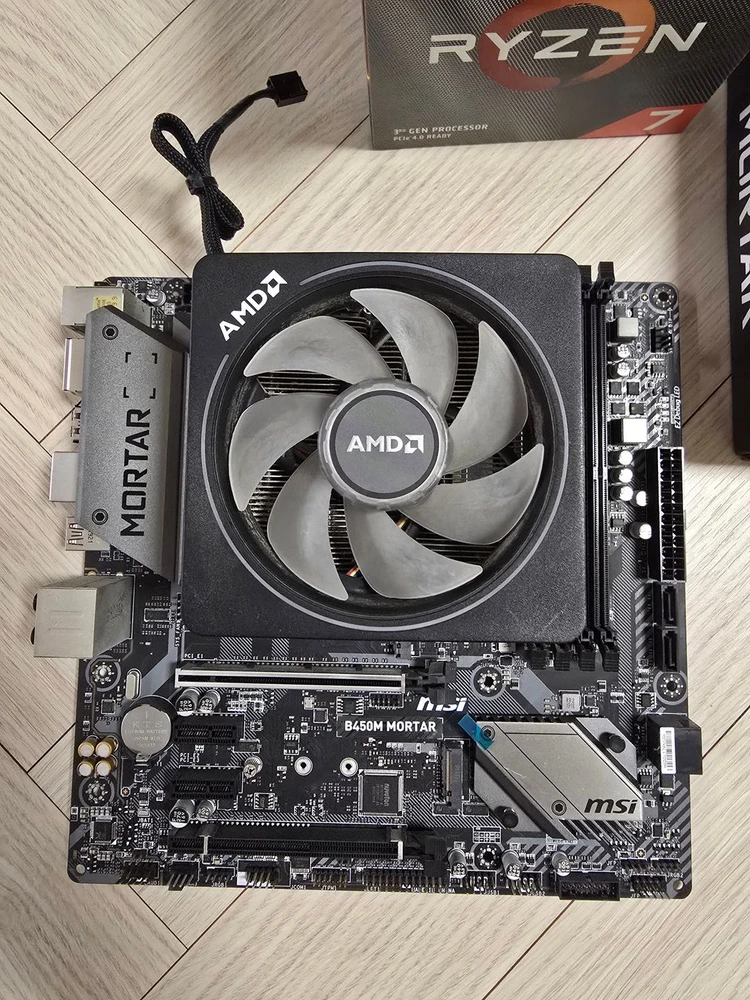 AMD 라이젠7 3700X + MSI B450M MORTAR + Wraith Prism 쿨러 세트 (특이사항o) 이미지