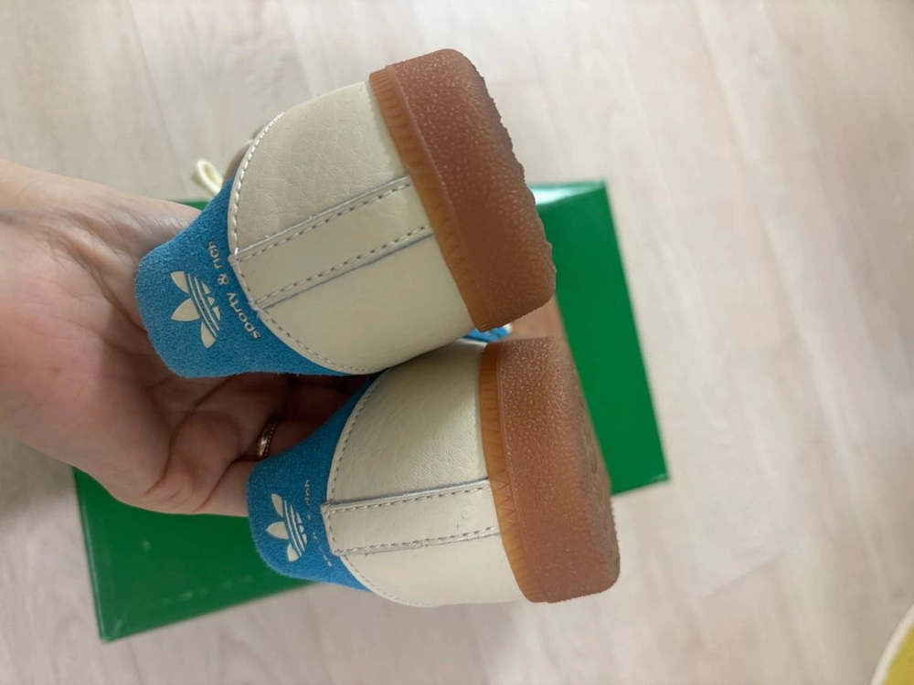 아디다스 삼바 OG 스포티앤리치 230 이미지
