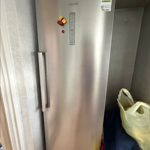 삼성전자 김치냉장고 스탠드형 이미지