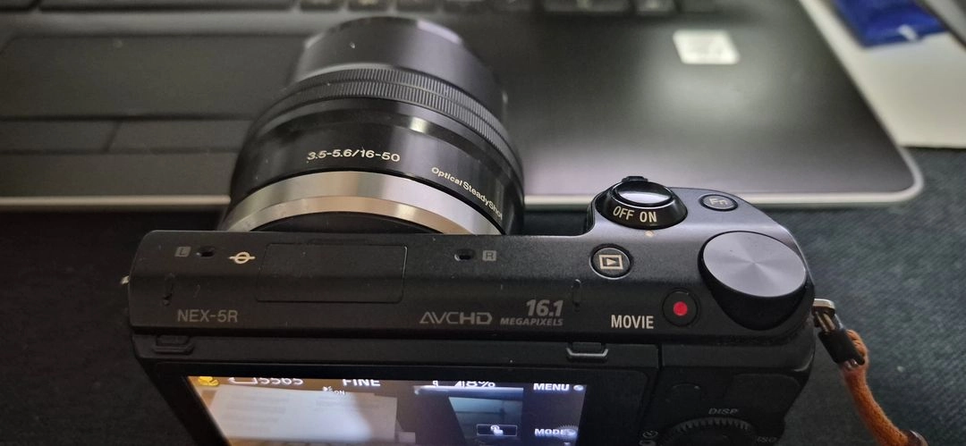 소니 NEX5R 미러리스 카메라 + 18-55mm 렌즈 세트 이미지