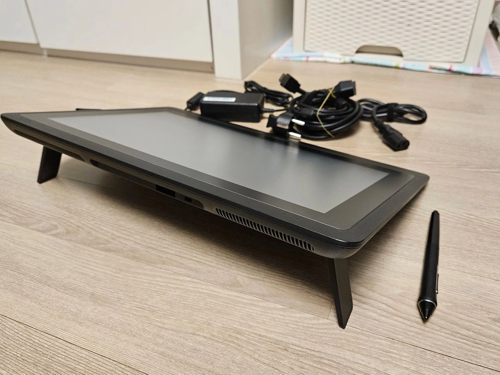 와콤 신티크 16 DTK-1660 액정 타블렛 이미지