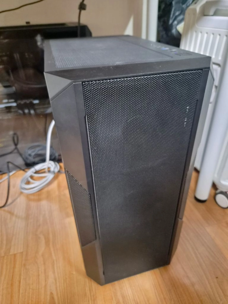 12400F / RTX2080 / RAM32G / SSD1TB 가성비 데스크탑 본체 컴퓨터 이미지