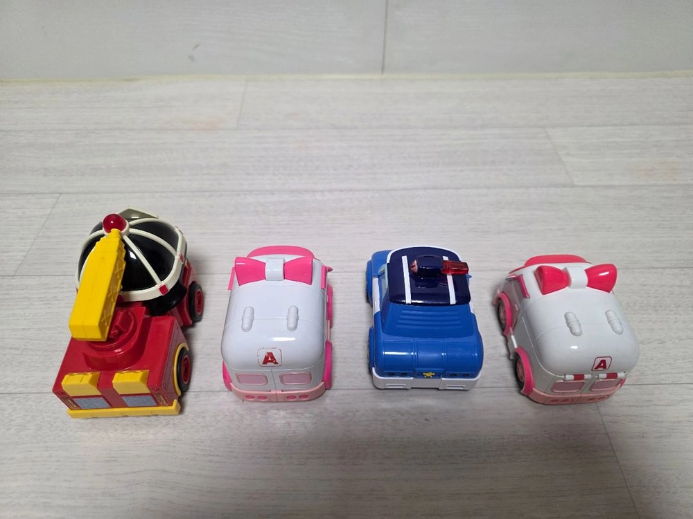 로보카폴리 변신로봇 4인치(엠버)+풀백카(로이, 엠버, 폴리)&고고다이노 미니변신 2종+사운드 변신로봇 2종 장난감 이미지