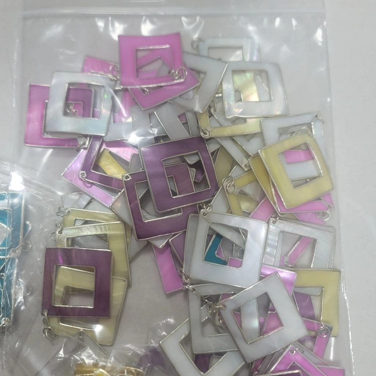 사각 투각 자개펜던트일괄 이미지