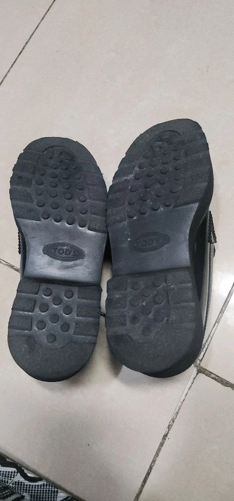 토즈 TODS 여성 로퍼 230/ 루이비통 슬립온 이미지
