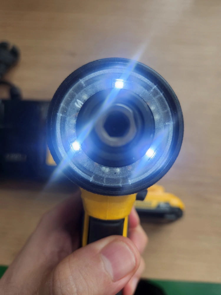 디월트12v 충전임팩 DCF601 A급 판매 이미지