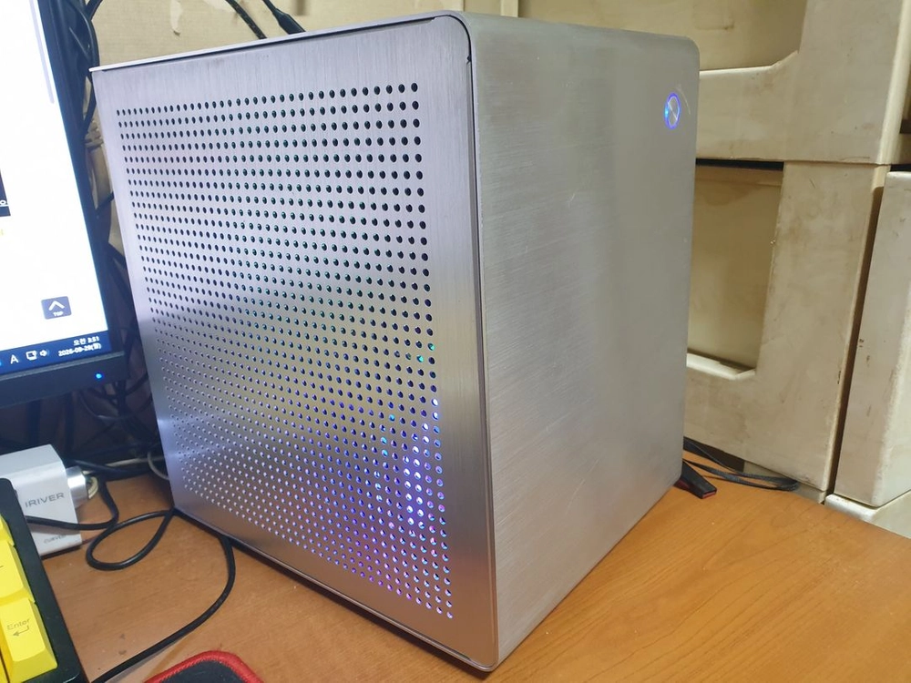 i7-3770.gtx750.미니알미늄케이스본체 이미지