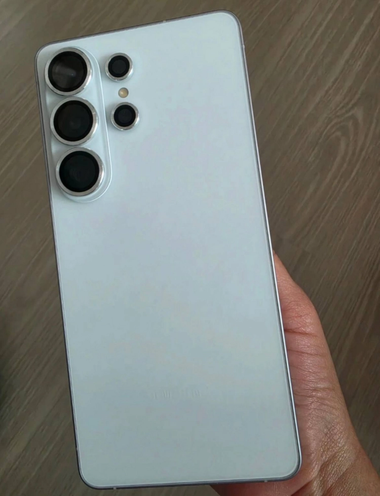 갤럭시S26울트라 256GB 화이트 자급제 - 안심되는 중고거래 2