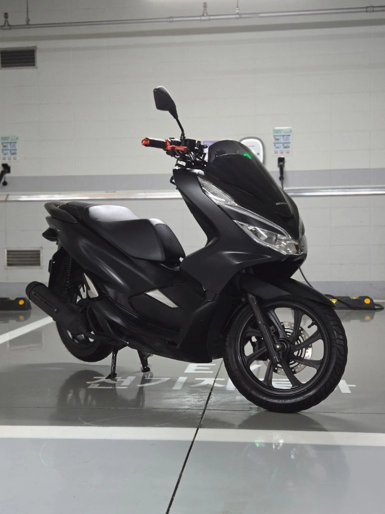 혼다 Pcx125 스쿠터 18년식 상태 좋아요 - 안심되는 중고거래