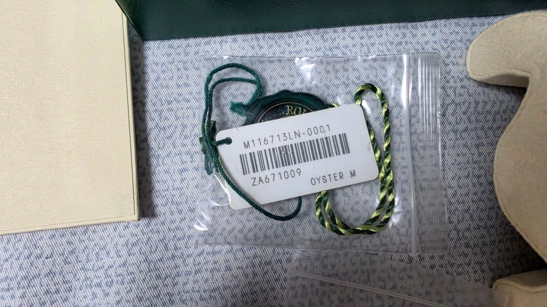 롤렉스 서브마리너 데이트 40mm 풀박스 이미지
