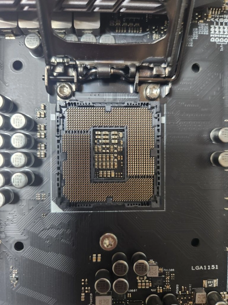 ASUS MAXIMUS IX HERO 이미지
