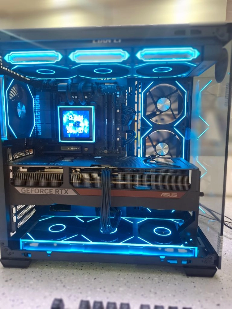 9800x3d , 64g , 2TB , 5080 NOCTUA 본체 이미지