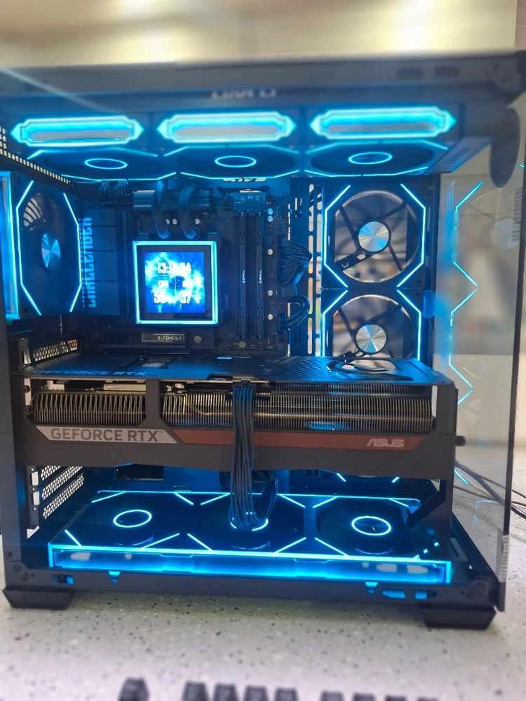 9800x3d , 64g , 2TB , 5080 NOCTUA 본체 이미지