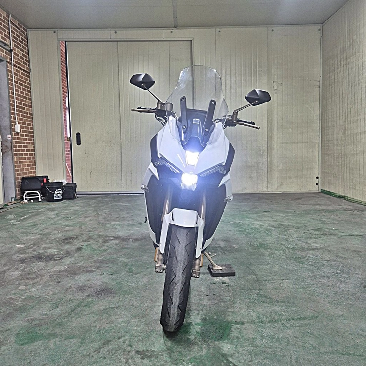존테스310X 20년식 9천KM 입문용 판매합니다 이미지