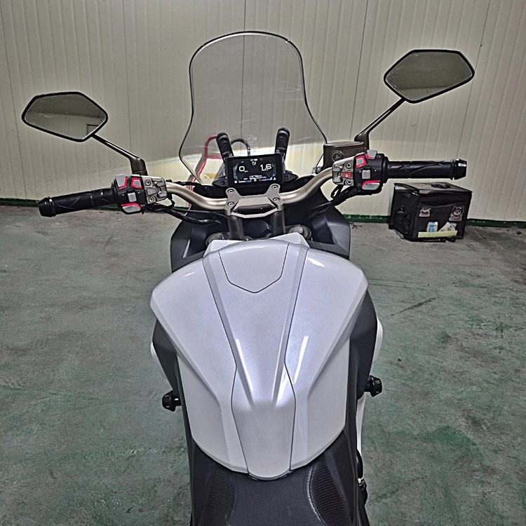 존테스310X 20년식 9천KM 입문용 판매합니다 이미지