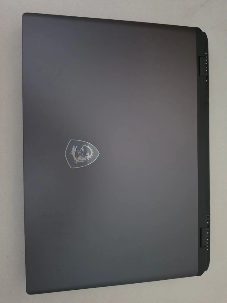 고사양 게이밍 노트북 MSI 크로스헤어 A17 HX D8WFKG (32GB / 1TB / RTX5060) 팝니다 이미지