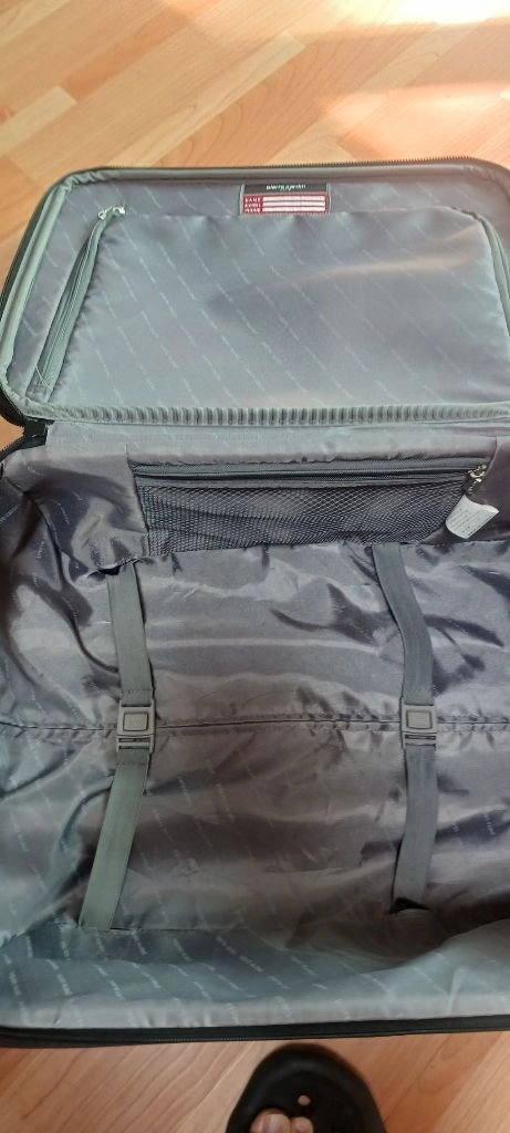 피에르가르댕(pierre cardin) 소프트 캐리어 고급사양피에르가르뎅 브랜드의 여행용 캐리어예요. 넉넉한 수납공 이미지
