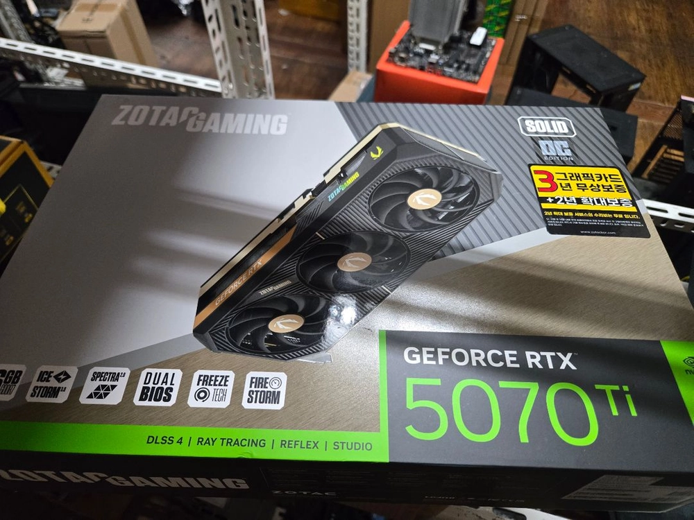 조텍 RTX 5070 Ti SOLID OC 그래픽카드입니다. - 안심되는 중고거래