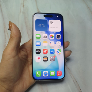 아이폰15프로 화이트티타늄 256G A급 저렴히 판매합니다 이미지