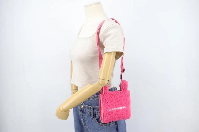 엄브로 숄더백 이미지