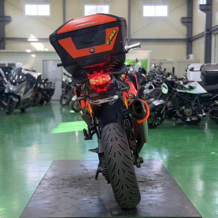ktm 1290슈퍼어드벤처s 19년식 hp코르세 머플러 구변o 바이크 판매합니다 이미지