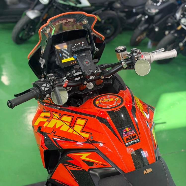ktm 1290슈퍼어드벤처s 19년식 hp코르세 머플러 구변o 바이크 판매합니다 이미지