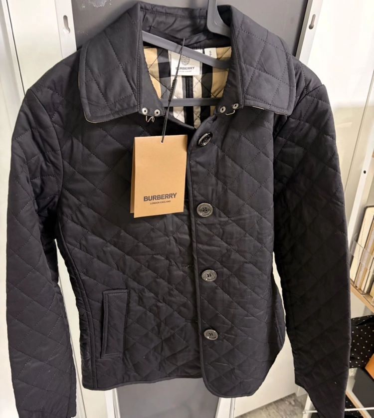 (새상품) BURBERRY 버버리 검정 퀼팅 자켓 (S) 이미지