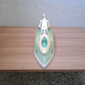 필립스 스팀 다리미 (GC3015) 민트색 판매합니다~~ 이미지