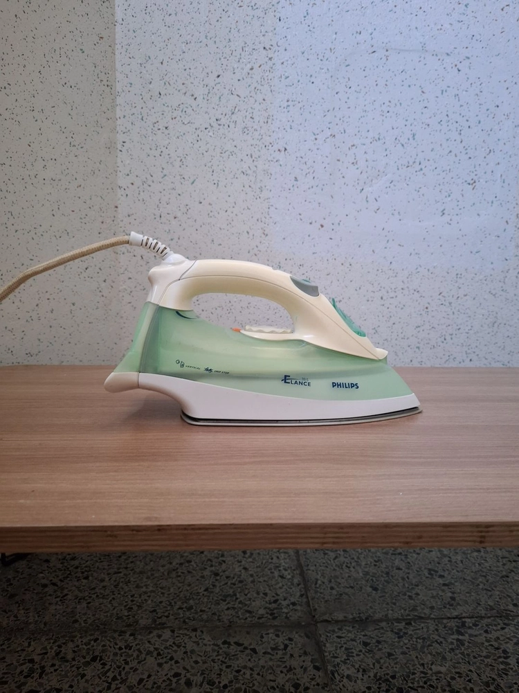 필립스 스팀 다리미 (GC3015) 민트색 판매합니다~~ 이미지