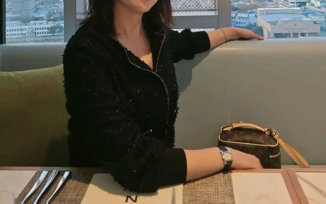 maje 마쥬 블랙 트위드 자켓 이미지