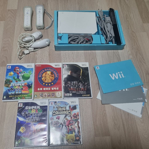 (무료배송)닌텐도 Wii 2인 세트 + CD 5장 일괄 판매 이미지