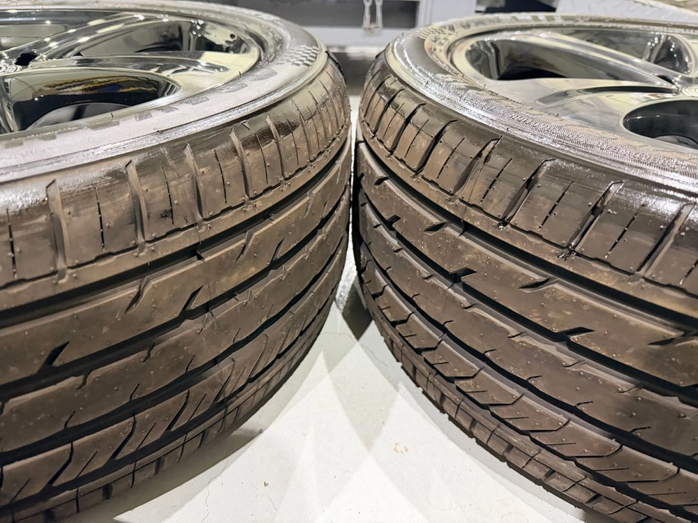 벤츠 18인치 E클래스 아방가르드 블랙도장 정품휠타이어 이미지