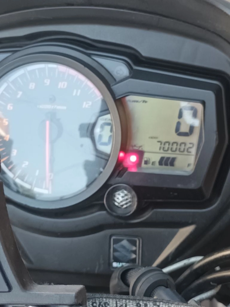 스즈끼 밴티드1250(gsf1250 fa) 이미지