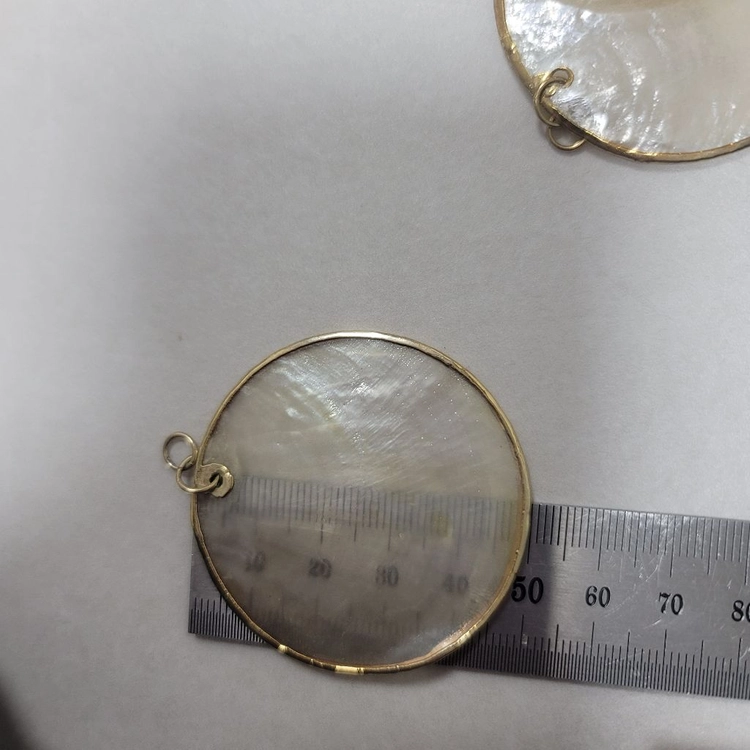50mm 크림자개 테두리 펜던트 40개 이미지