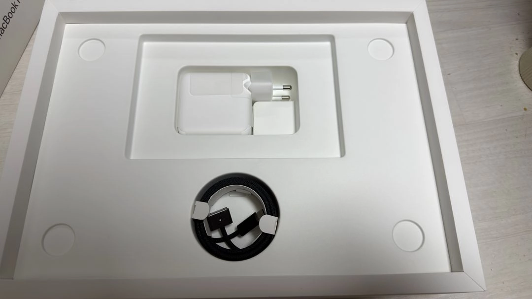 맥북프로 m5 14인치 10코어 1tb 16gb 판매합니다 이미지