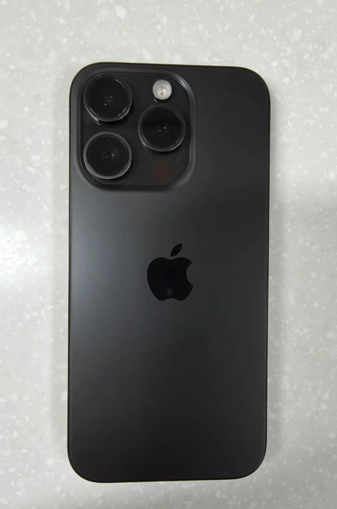 아이폰15 Pro 512GB 블랙 - 안심되는 중고거래