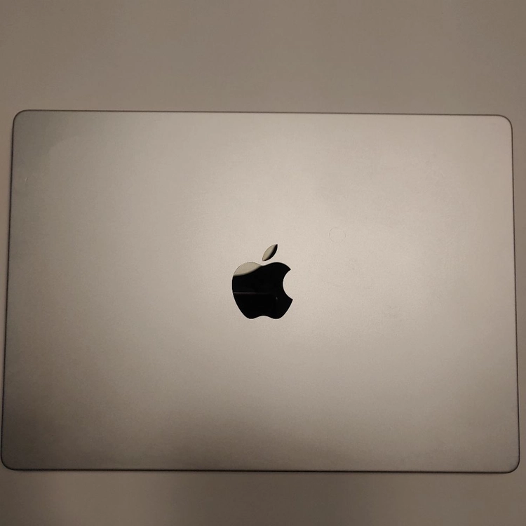 애플 맥북프로 14 M4 / 16GB / 512GB - 안심되는 중고거래