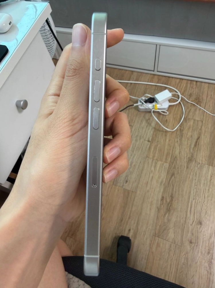 제목: 아이폰 15 프로 실버 128GB 무기스 무하자 S급 (배터리 87% / 단품) 이미지