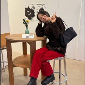아밤 김나영 차정원 나일론 바게트백 이미지