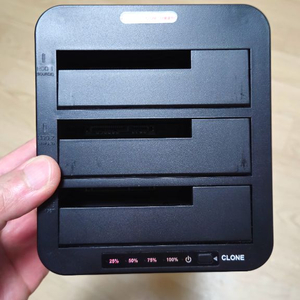 SSD HDD 외장 하드 도킹스테이션 하드카피 3베이 하드복사기 이미지