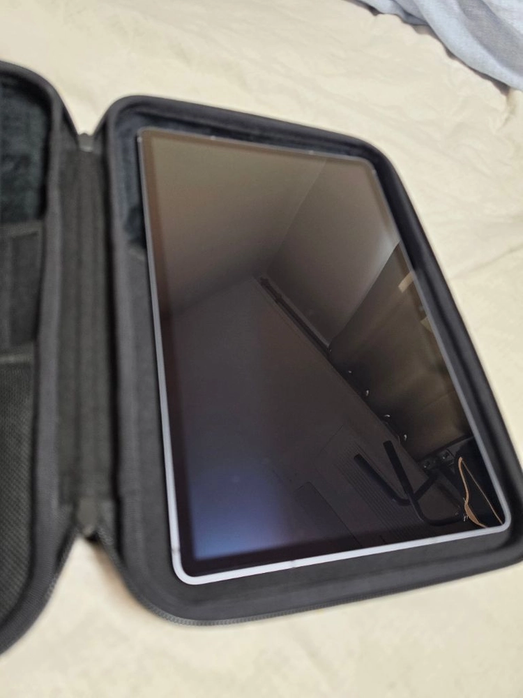 갤럭시 탭 S10+ Wi-Fi 문스톤그레이 512GB (SM-X820NZAEKOO) + 삼성 정품 키보드 북커버 이미지