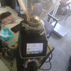 전자동 커피 그라인더 이미지