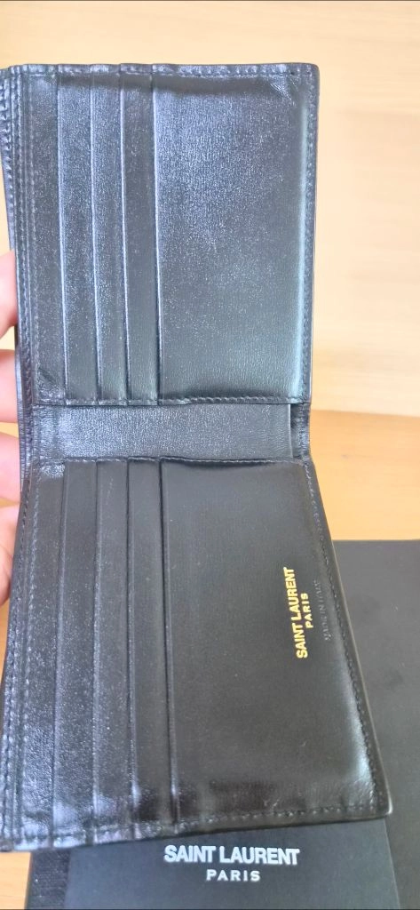 입생로랑 생로랑 반지갑/지갑 정품S급(감정O)구찌프라다루이비통디올고야드샤넬셀린느보테가생로랑발렌시아가버버리가방 이미지