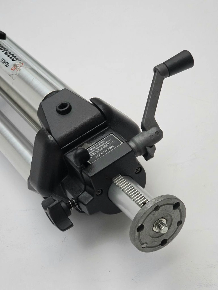 맨프로토 Manfrotto 075 대형 카메라 삼각대 이미지
