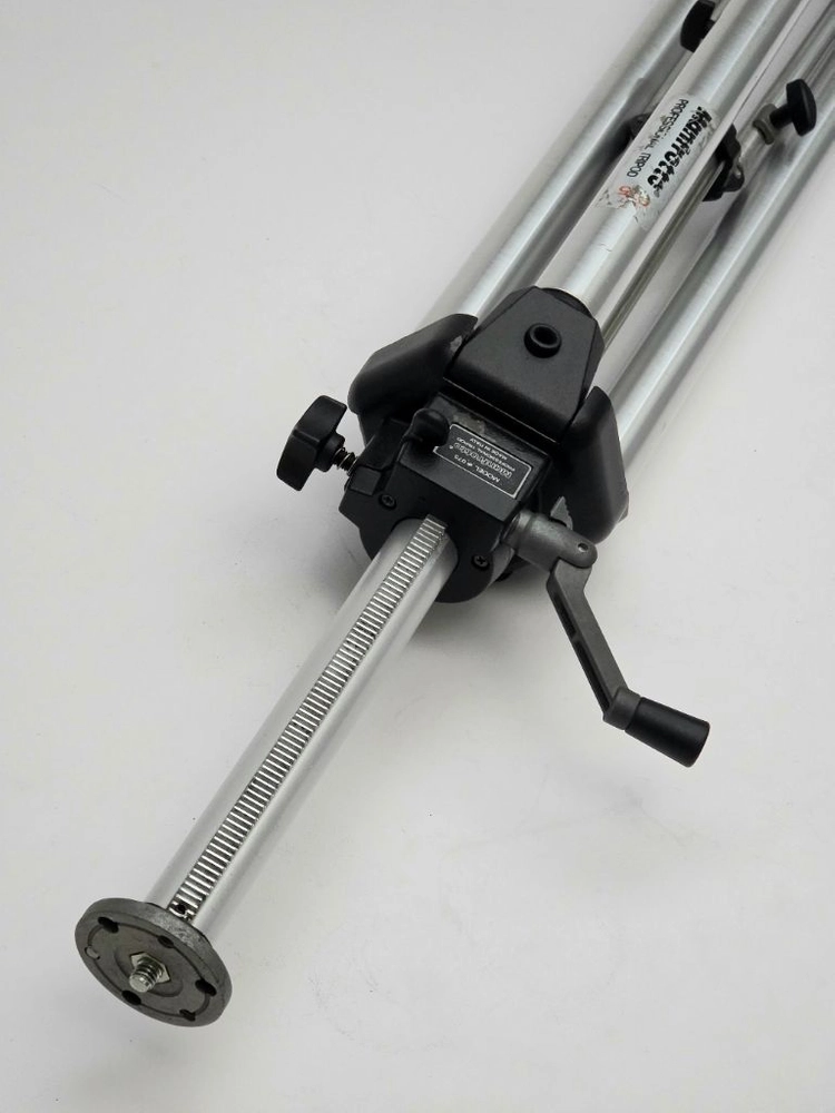 맨프로토 Manfrotto 075 대형 카메라 삼각대 이미지