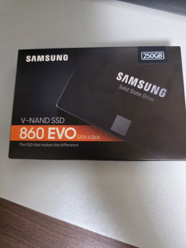 삼성 860 EVO SSD 250GB 미개봉제품 이미지