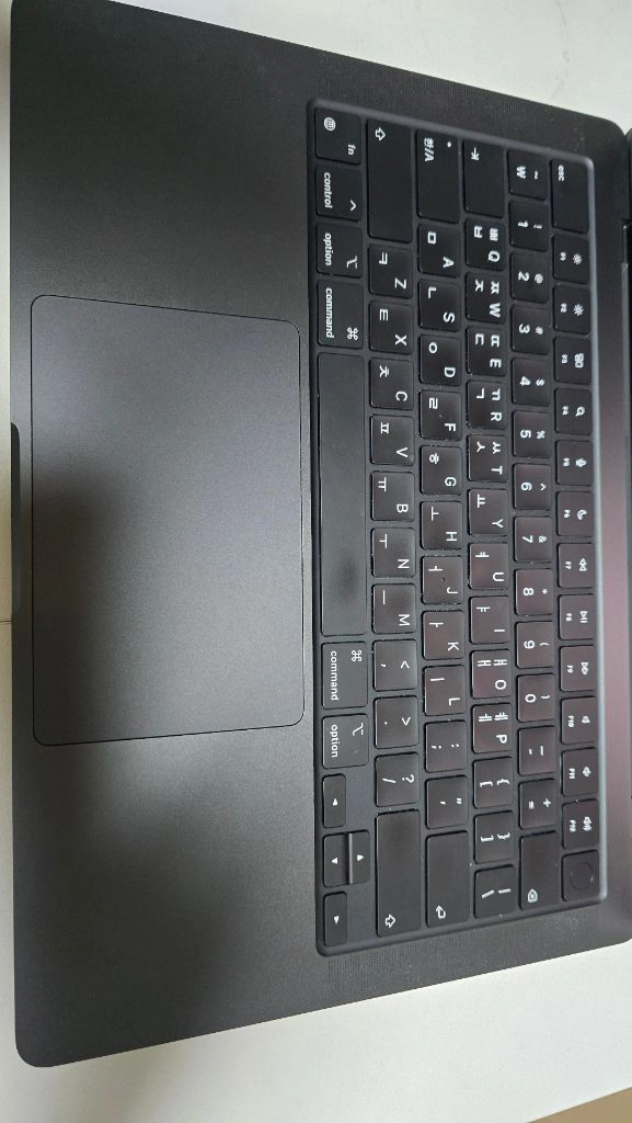 맥북프로 m3pro 14인치 18G 1T 이미지