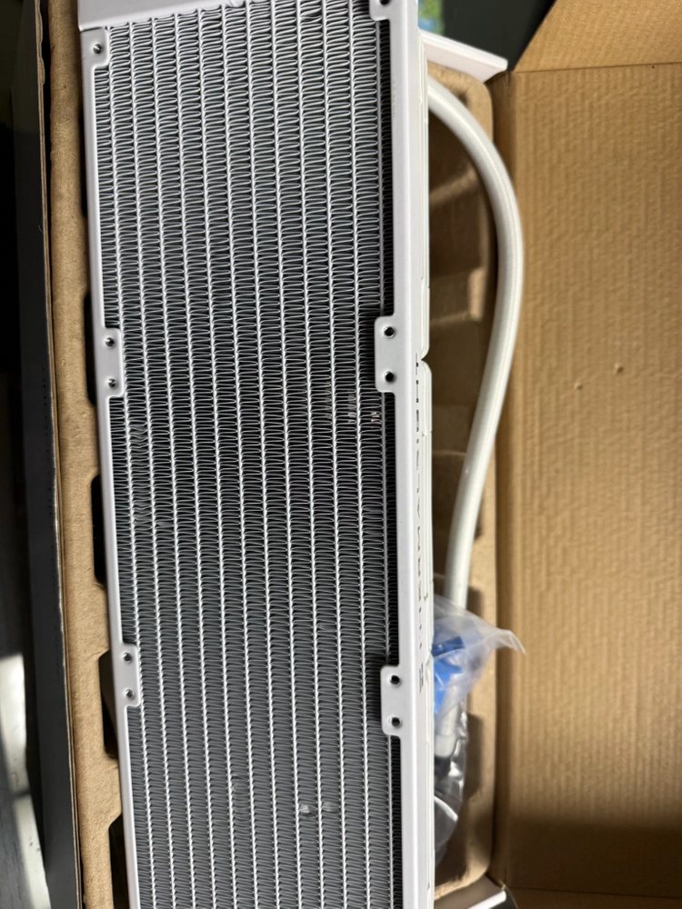써멀라이트Thermalright FROZEN HORIZON 360 WHITE ARGB 수랭쿨러 이미지