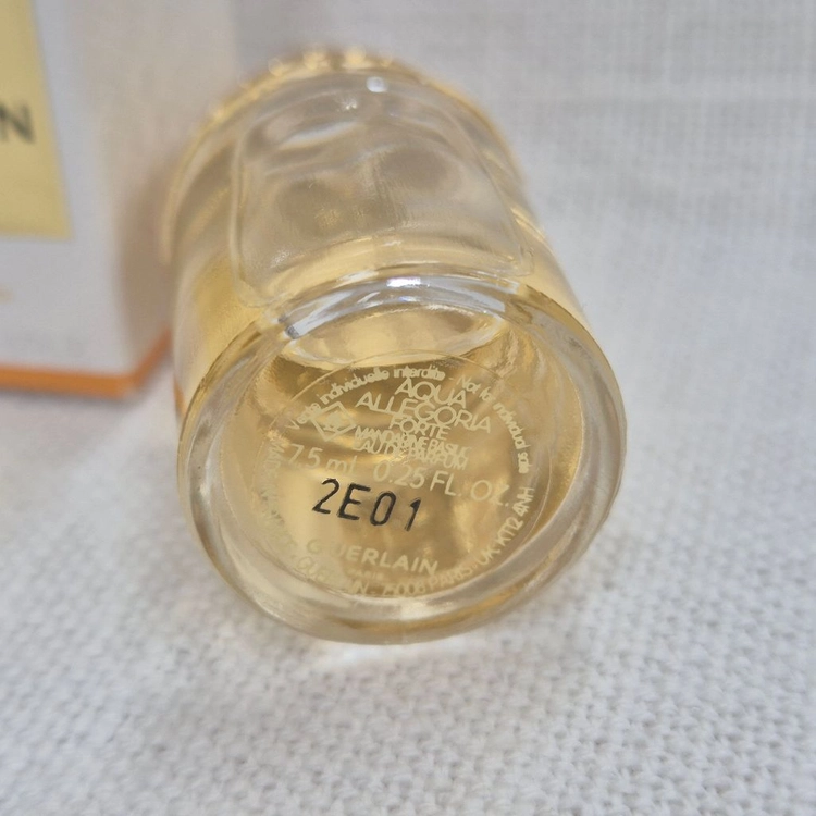 겔랑 아쿠아알레고리아 만다린 바질릭 포르테 오드퍼퓸 7.5ml 이미지