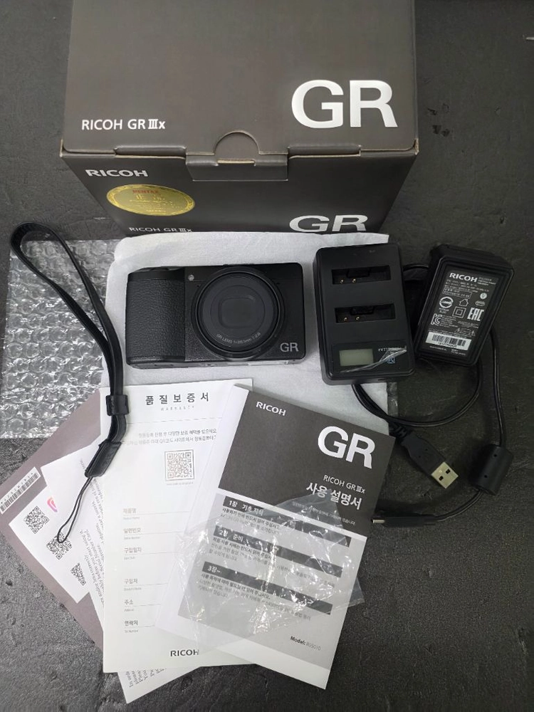 리코gr3x 천컷대사용한거 판매합니다 상태좋고악세사리같이드립니다 교환ok - 안심되는 중고거래